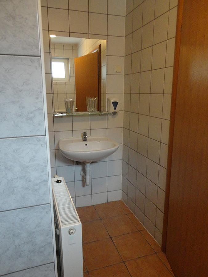 Prenociste "Magnus" Bed & Breakfast Slavonski Brod Bagian luar foto