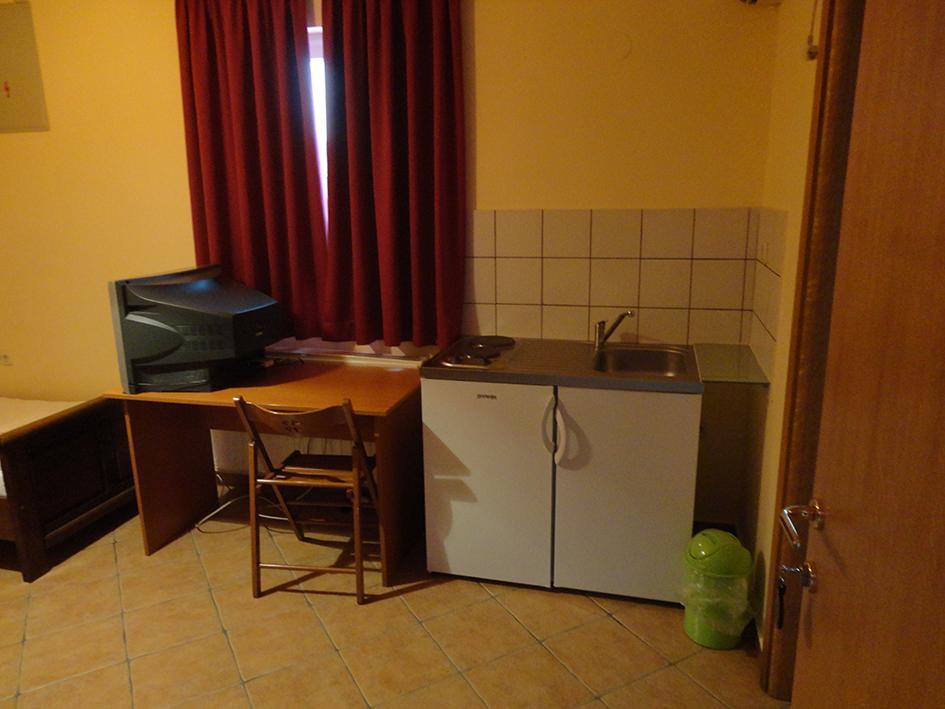 Prenociste "Magnus" Bed & Breakfast Slavonski Brod Bagian luar foto