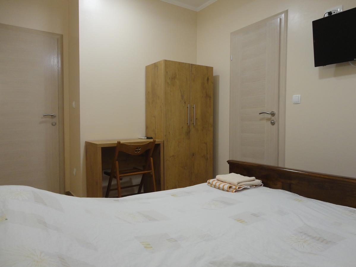 Prenociste "Magnus" Bed & Breakfast Slavonski Brod Bagian luar foto