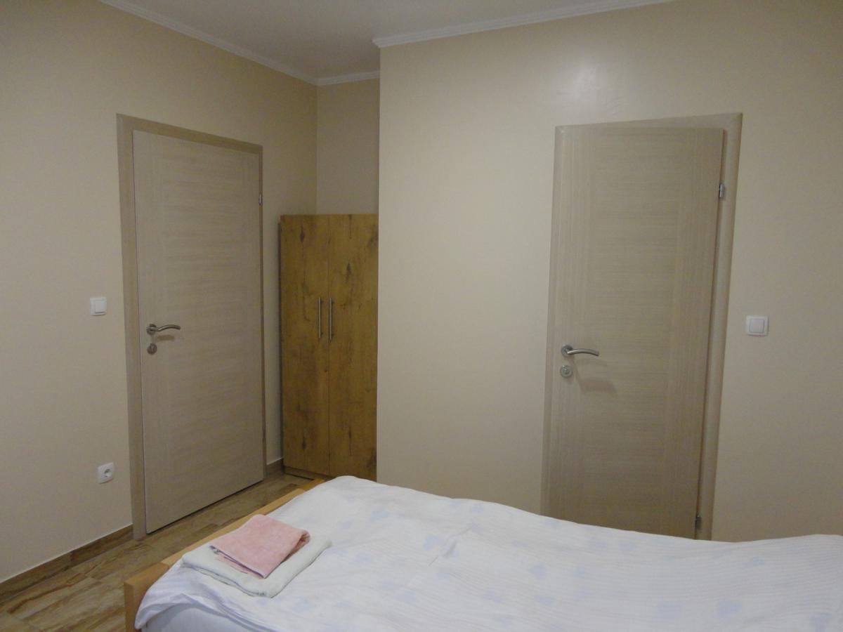 Prenociste "Magnus" Bed & Breakfast Slavonski Brod Bagian luar foto