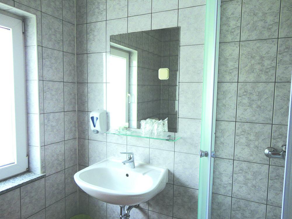 Prenociste "Magnus" Bed & Breakfast Slavonski Brod Bagian luar foto