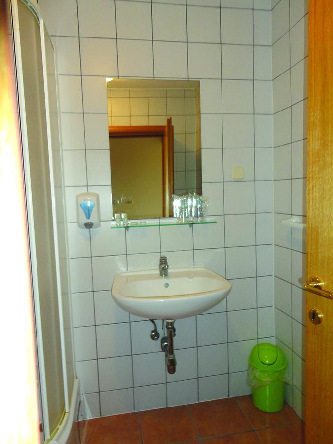 Prenociste "Magnus" Bed & Breakfast Slavonski Brod Bagian luar foto