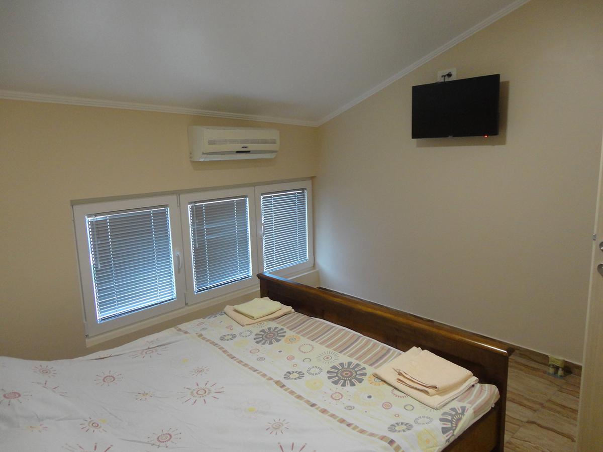 Prenociste "Magnus" Bed & Breakfast Slavonski Brod Bagian luar foto