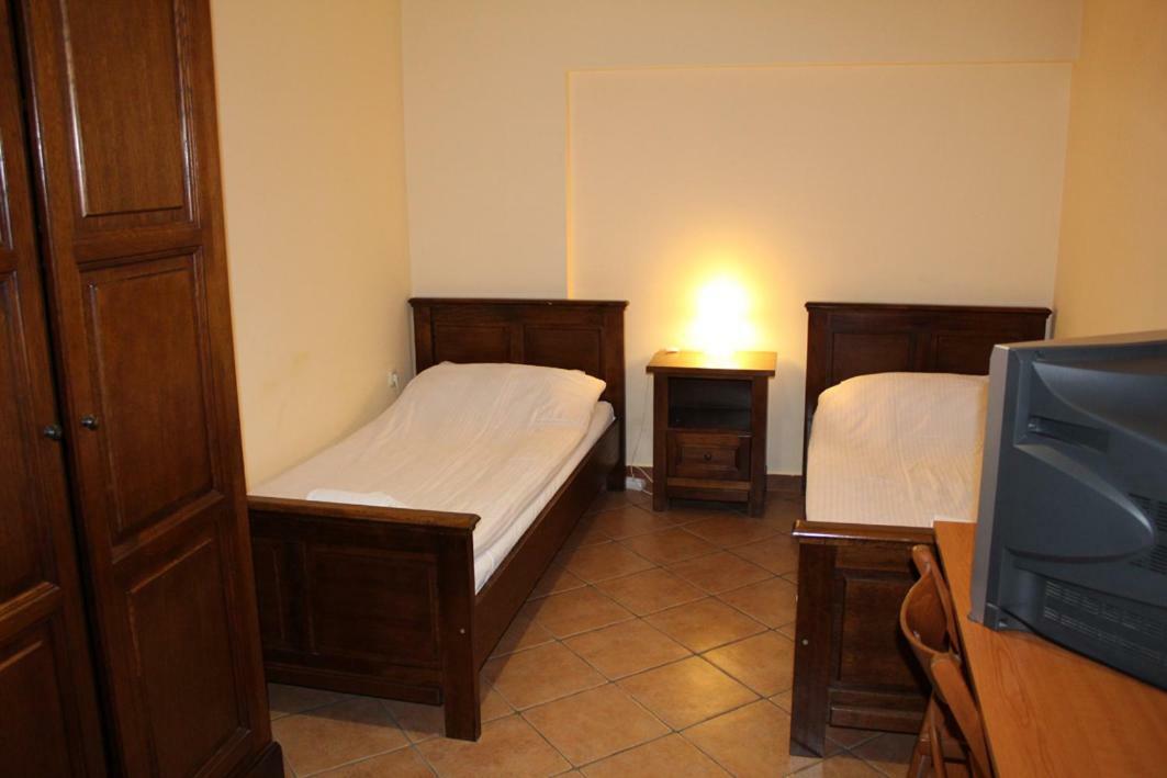 Prenociste "Magnus" Bed & Breakfast Slavonski Brod Bagian luar foto